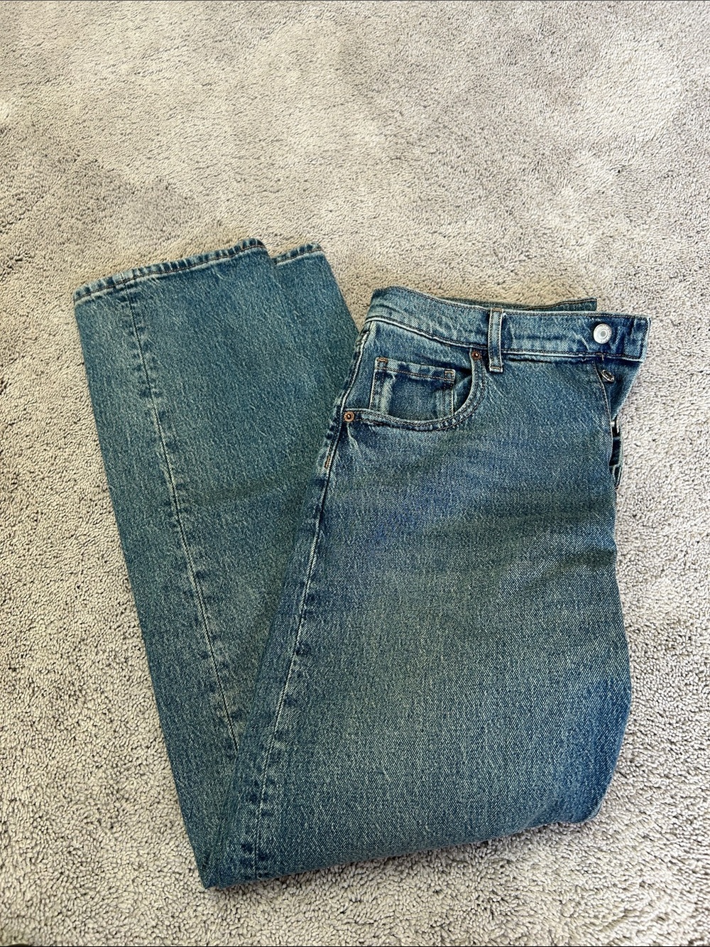 Old Navy Women's Slouchy straight leg Jeans